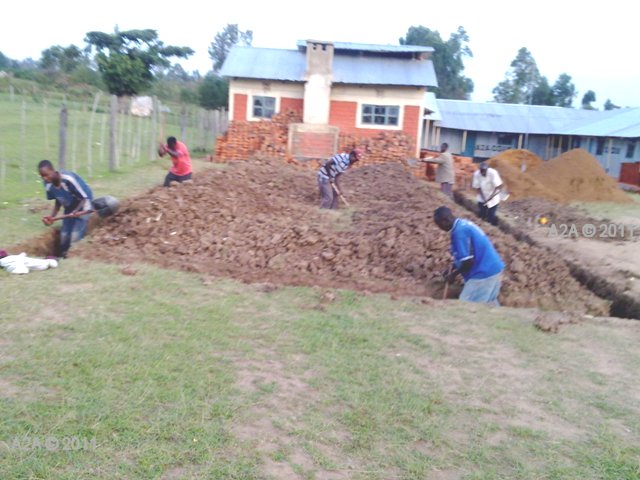 Digging out for the James Murray Children�s Home in Kenya